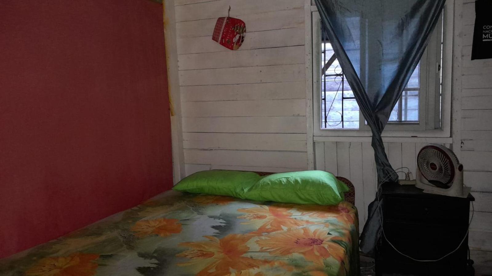 Hostal Cafe Axel 博卡斯德尔托罗 外观 照片